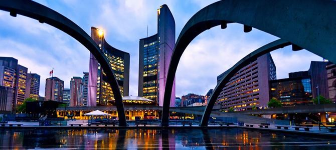 Các công ty tài chính tại Canada gặp khó do lệnh phong tỏa mới