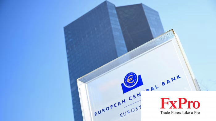 Chính sách lãi suất của ECB: Giữ vững cân bằng giữa lạm phát, tăng trưởng chậm và rủi ro mới Chính sách lãi suất của ECB: Giữ vững cân bằng giữa lạm phát, tăng trưởng chậm và rủi ro mới