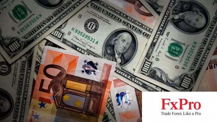 Đồng euro trước cơ hội lịch sử: Liệu châu Âu có sẵn sàng thay thế vai trò bá chủ của đồng USD?